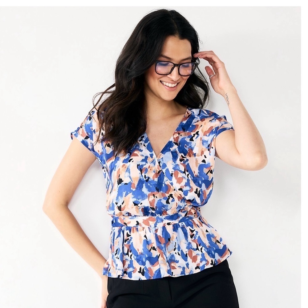 2X HOST PICK 🎉 Nine West short sleeve peplum wrap top - Petite XS - NWT